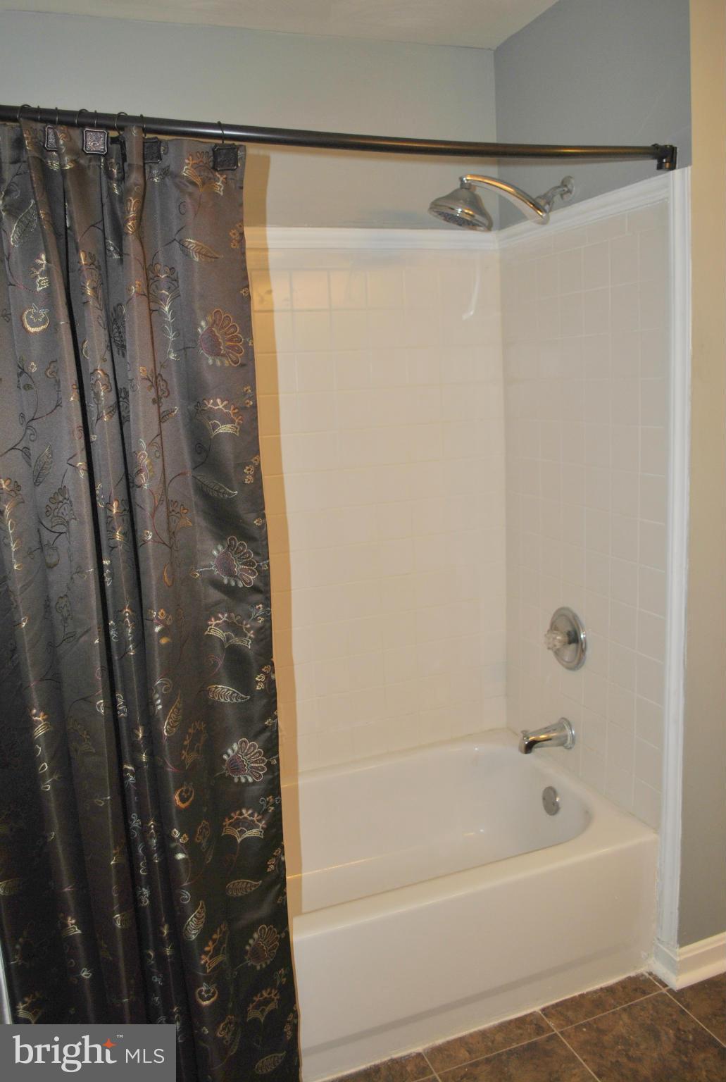 21012 Timber Ridge Terrace, Unit 202 Ashburn, VA 20147 - Photo 12 of 18 Bath