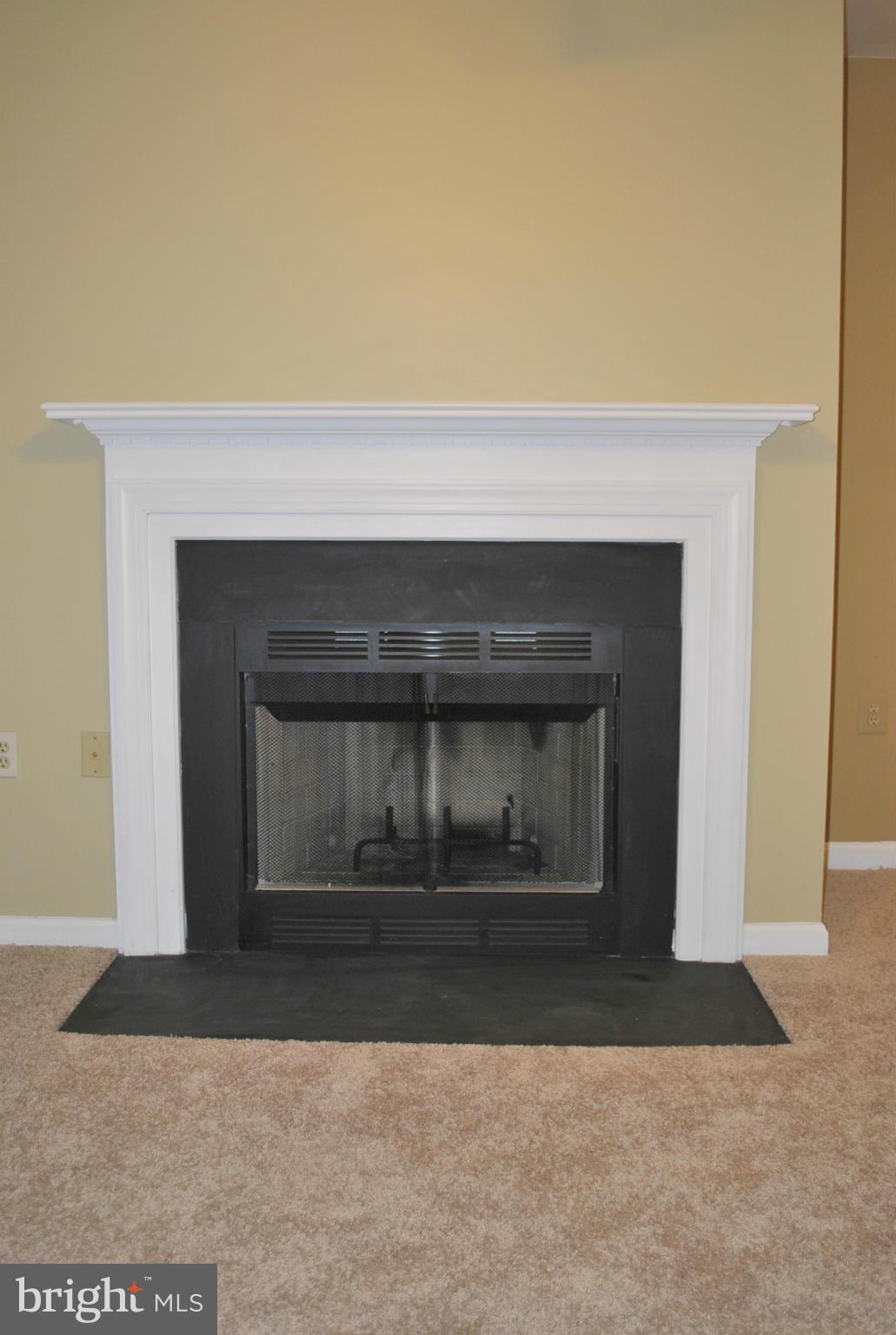 21012 Timber Ridge Terrace, Unit 202 Ashburn, VA 20147 - Photo 5 of 18 Living Room
