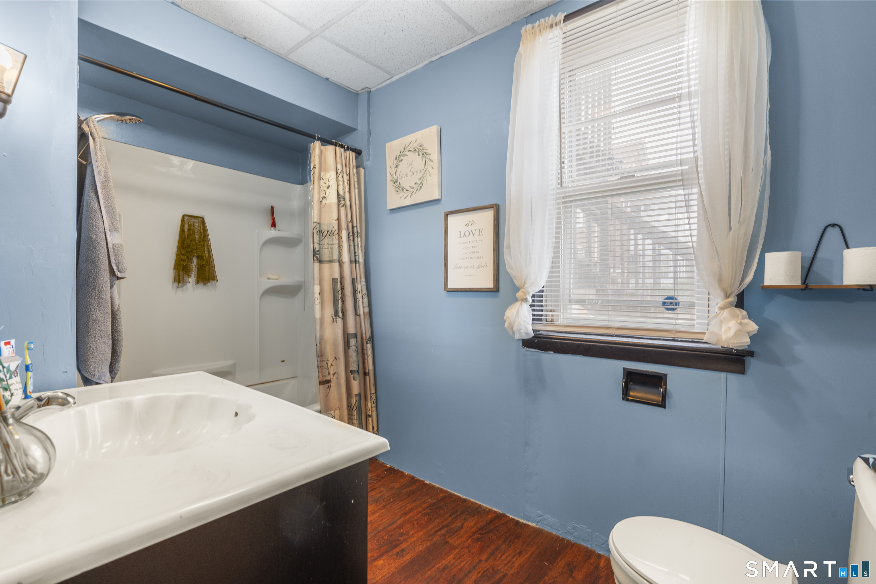 72 New Haven Avenue Waterbury, CT 06708 - Photo 11 of 21