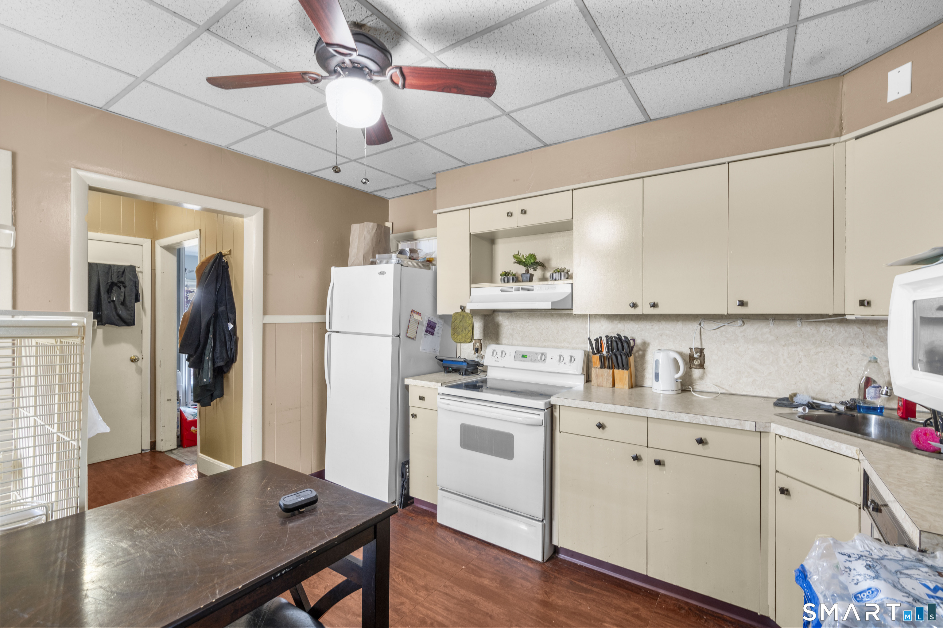 72 New Haven Avenue Waterbury, CT 06708 - Photo 7 of 21