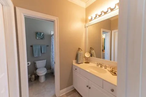 $570,000 | 20 English Turn Court, New Orleans, LA 70131