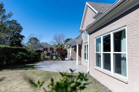 $570,000 | 20 English Turn Court, New Orleans, LA 70131