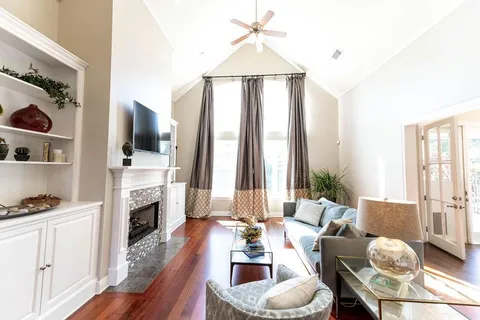 $570,000 | 20 English Turn Court, New Orleans, LA 70131