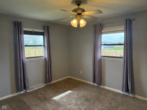 $284,900 | 905 White Drive, New Castle, IN 47362