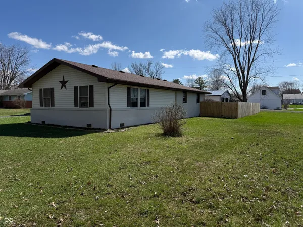$284,900 | 905 White Drive, New Castle, IN 47362