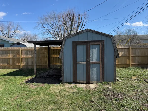 $284,900 | 905 White Drive, New Castle, IN 47362