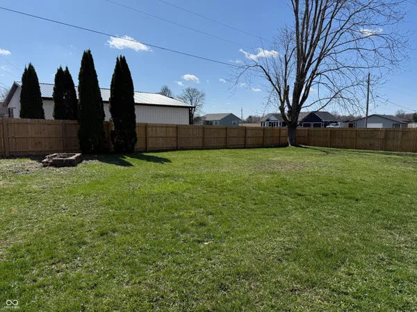 $284,900 | 905 White Drive, New Castle, IN 47362