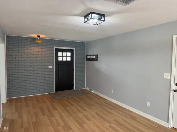 $284,900 | 905 White Drive, New Castle, IN 47362