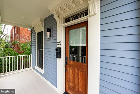 $7,995 | 325 D Street Southeast, Washington, DC 20003