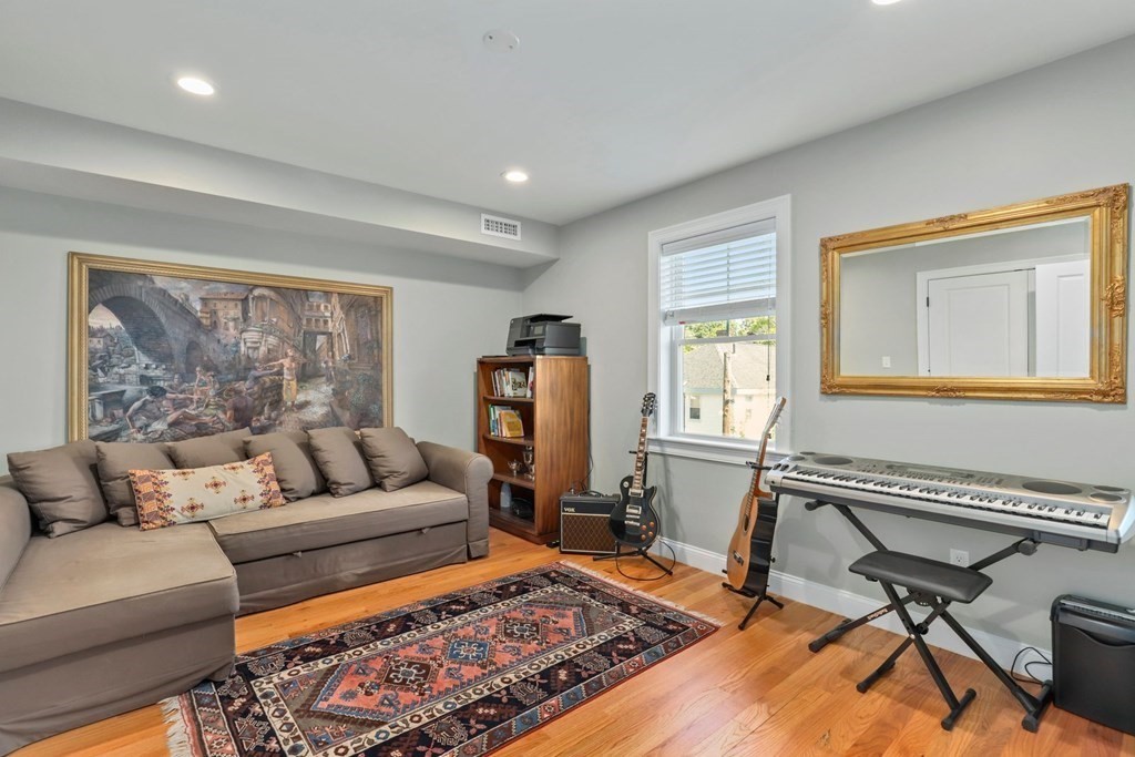 136 Clark Street, Unit 2 Waltham, MA 02453 - Photo 16 of 39