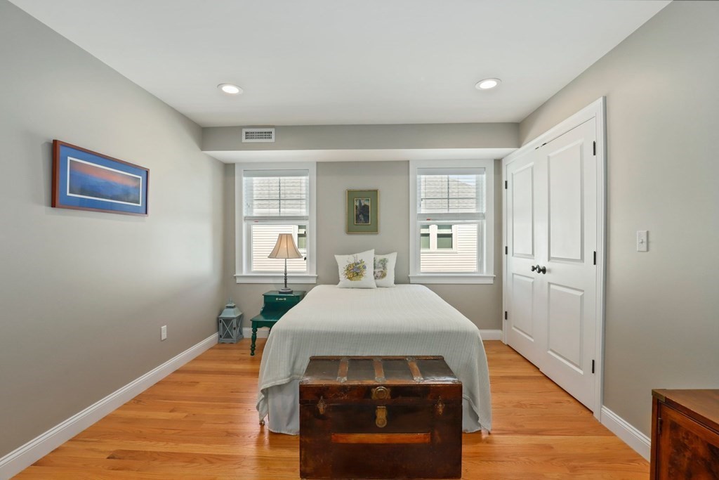 136 Clark Street, Unit 2 Waltham, MA 02453 - Photo 19 of 39