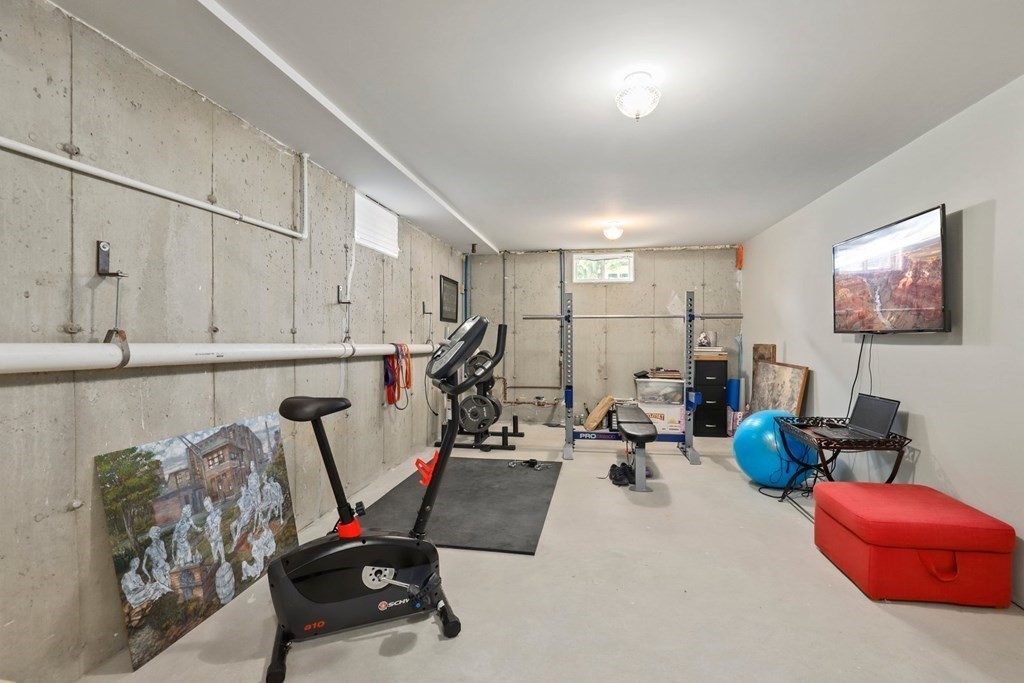 136 Clark Street, Unit 2 Waltham, MA 02453 - Photo 29 of 39