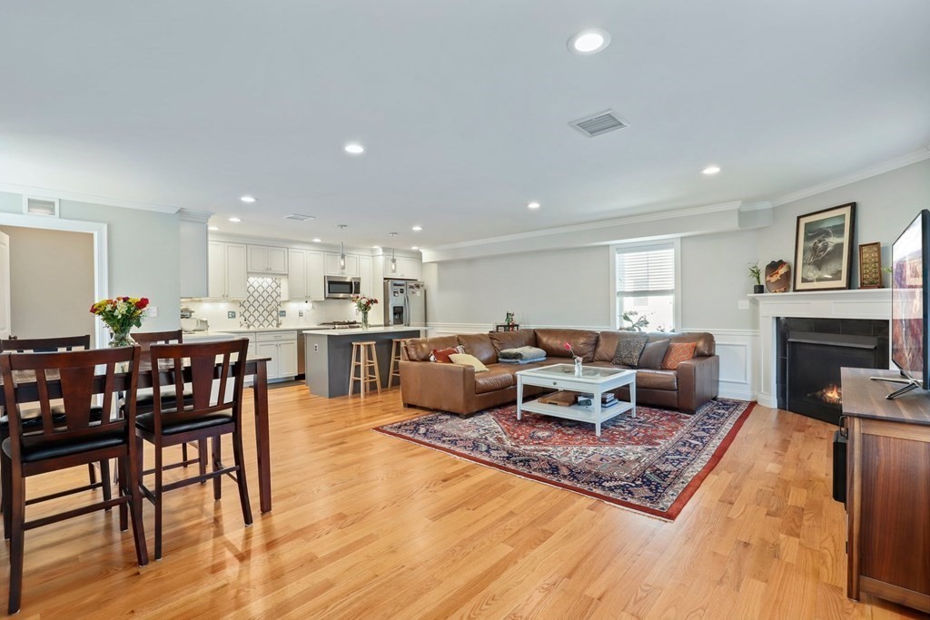 136 Clark Street, Unit 2 Waltham, MA 02453 - Photo 6 of 39