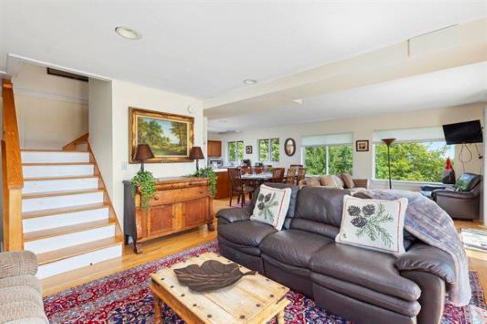 719 Roundabout Road Killington, VT 05751 - Photo 17 of 40 Gallery Image 17