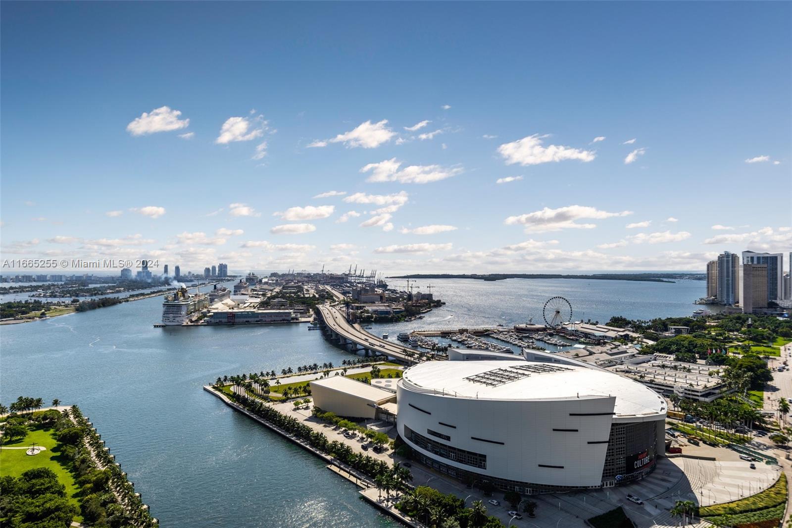 900 Biscayne Boulevard, Unit 3609 Miami, FL 33132 - Photo 24 of 36