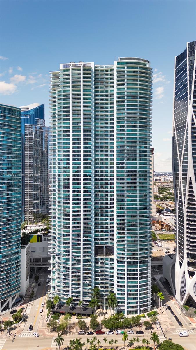 900 Biscayne Boulevard, Unit 3609 Miami, FL 33132 - Photo 27 of 36 a view of a building