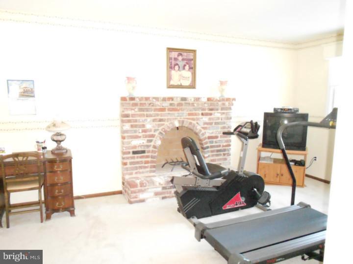 2901 Clyston Road Norristown, PA 19403 - Photo 11 of 18 Den