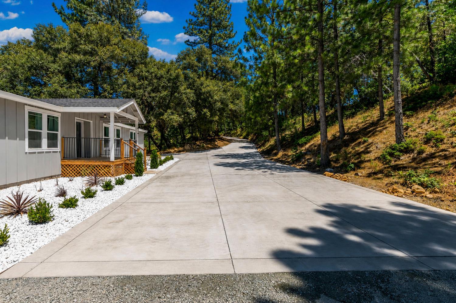 24561 Defender Grade Road Pioneer, CA 95666 - Photo 2 of 49