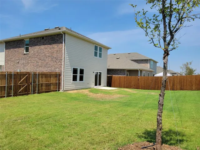 $2,300 | 2101 Revere Drive, Princeton, TX 75407