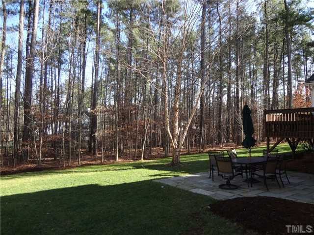 2701 Dray Court Raleigh, NC 27613 - Photo 4 of 25 Yard