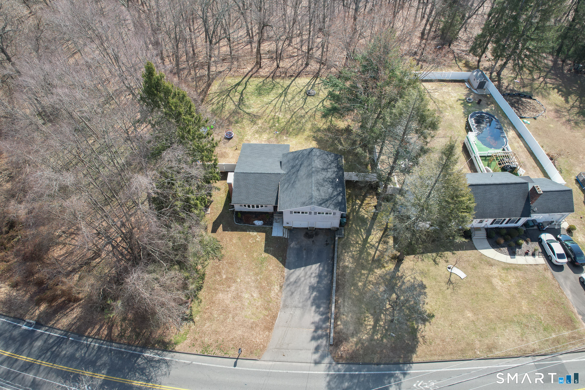 38 Mountain Road Cheshire, CT 06410 - Photo 2 of 35