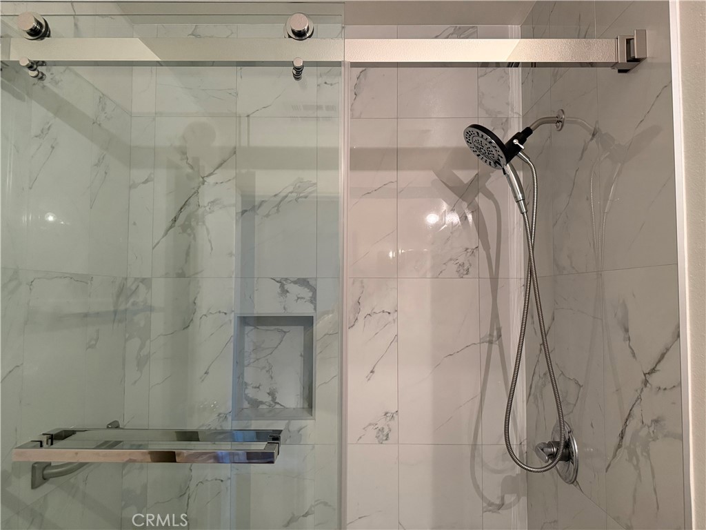 5143 Peck Road El Monte, CA 91732 - Photo 25 of 34 HALLWAY BATH ROOM 3