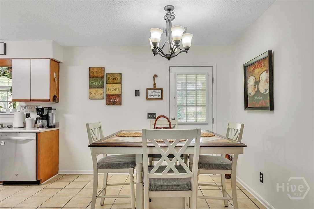 198 Jennifer Circle Rincon, GA 31326 - Photo 7 of 20