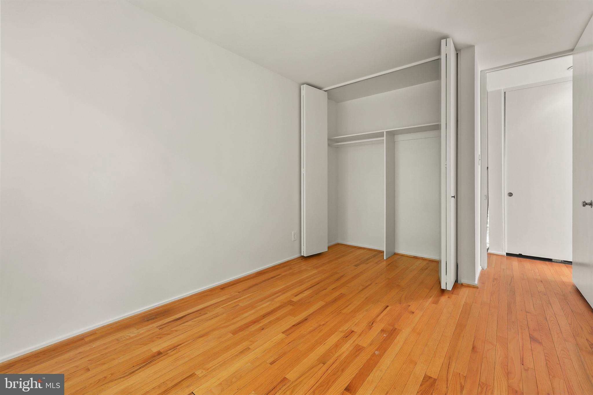 1672 Chimney House Road Reston, VA 20190 - Photo 16 of 62 Gallery Image 16