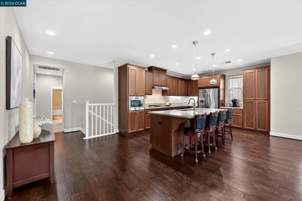 $1,099,000 | 3273 Central Parkway, Dublin, CA 94568