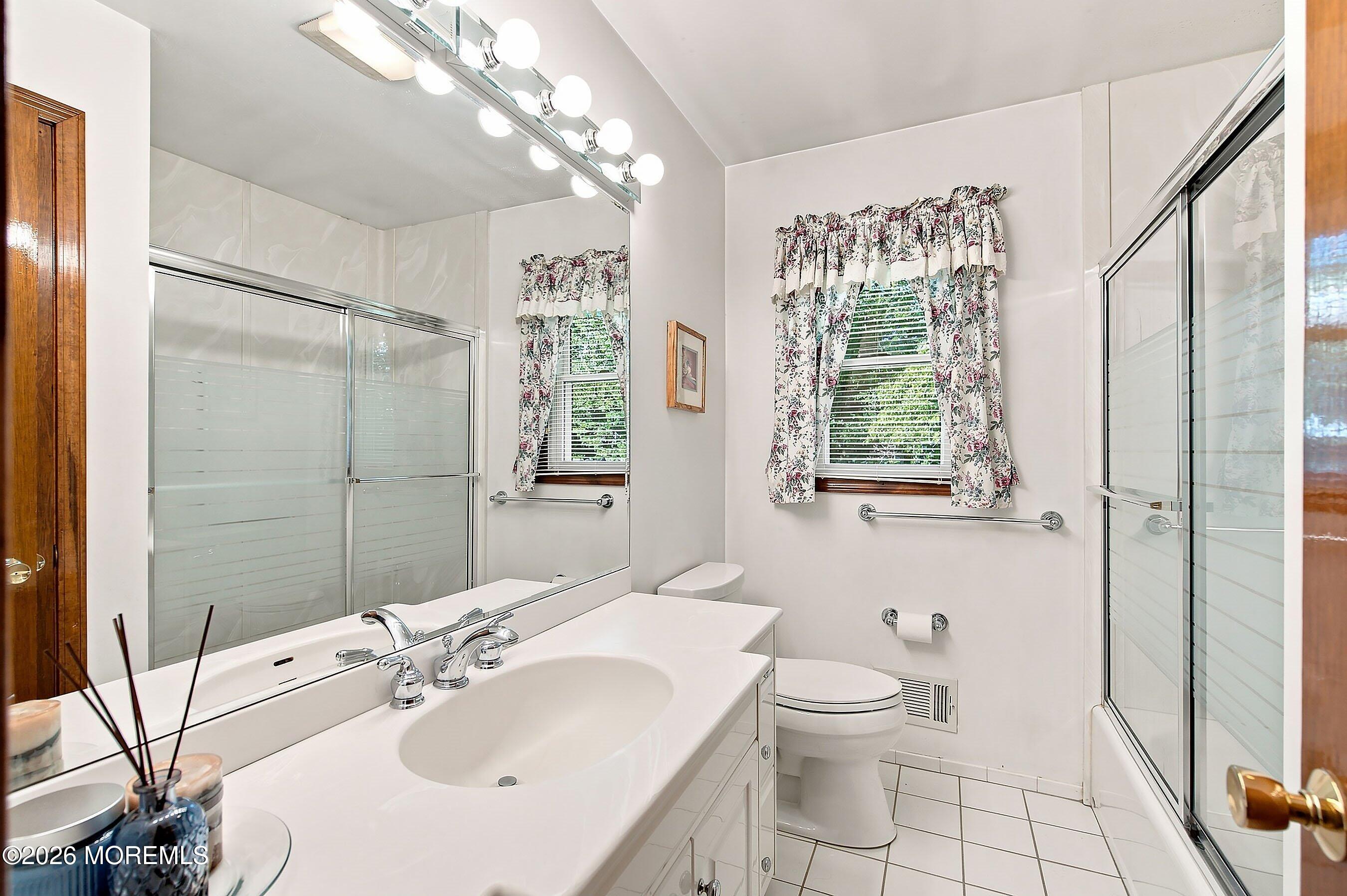 753 Eagle View Ridge Road Brick, NJ 08724 - Photo 24 of 52 23-Bath 2