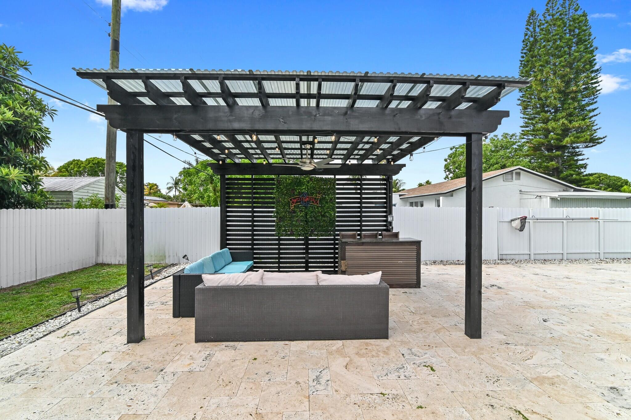 124 Davis Road Palm Springs, FL 33461 - Photo 31 of 44 00034 - 124 Davis Rd
