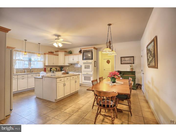 3000 Maple Avenue Reading, PA 19605 - Photo 6 of 25 Kitchen