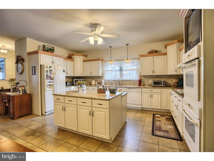 3000 Maple Avenue Reading, PA 19605 - Photo 9 of 25 Kitchen