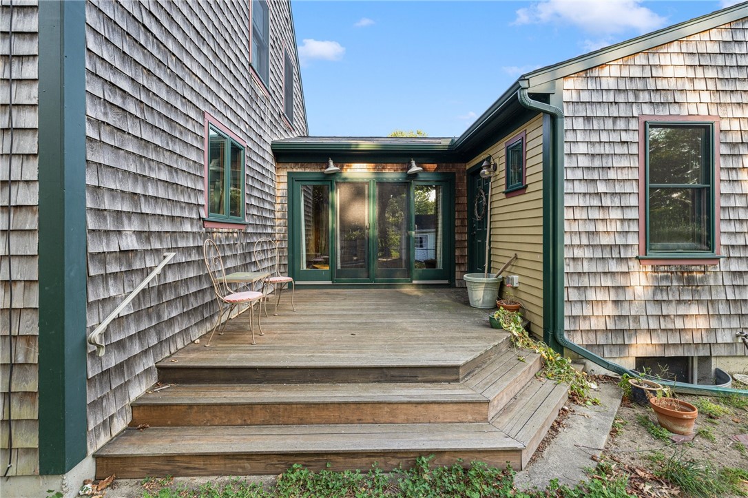 52 South Fair Street Warwick, RI 02888 - Photo 31 of 45