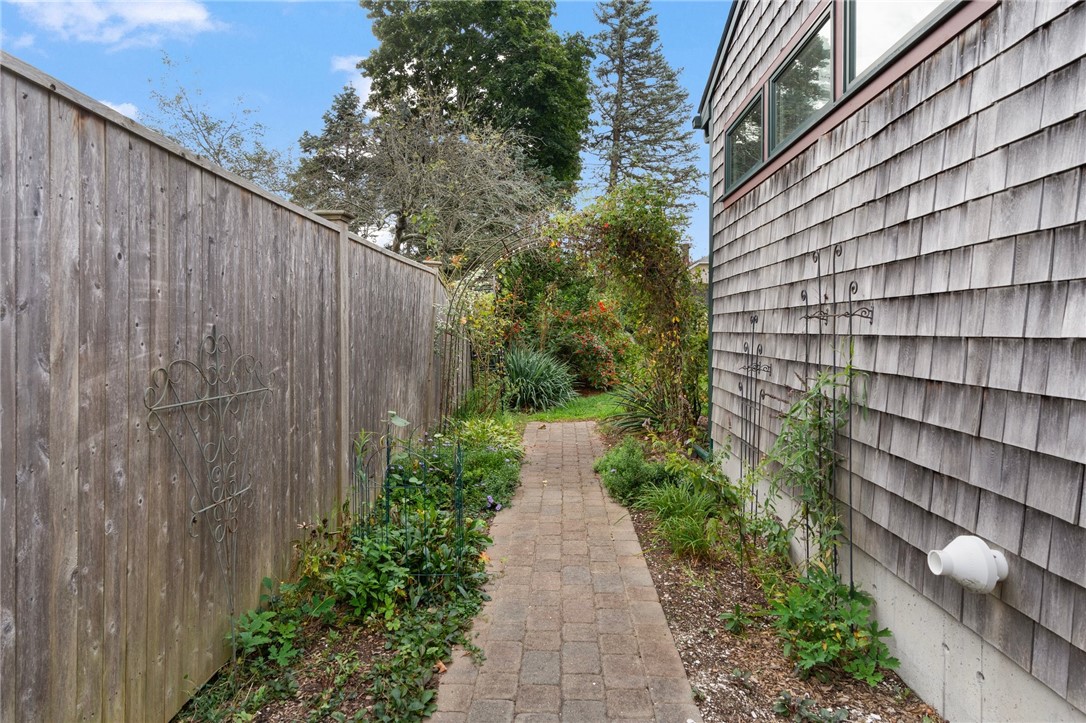 52 South Fair Street Warwick, RI 02888 - Photo 34 of 45