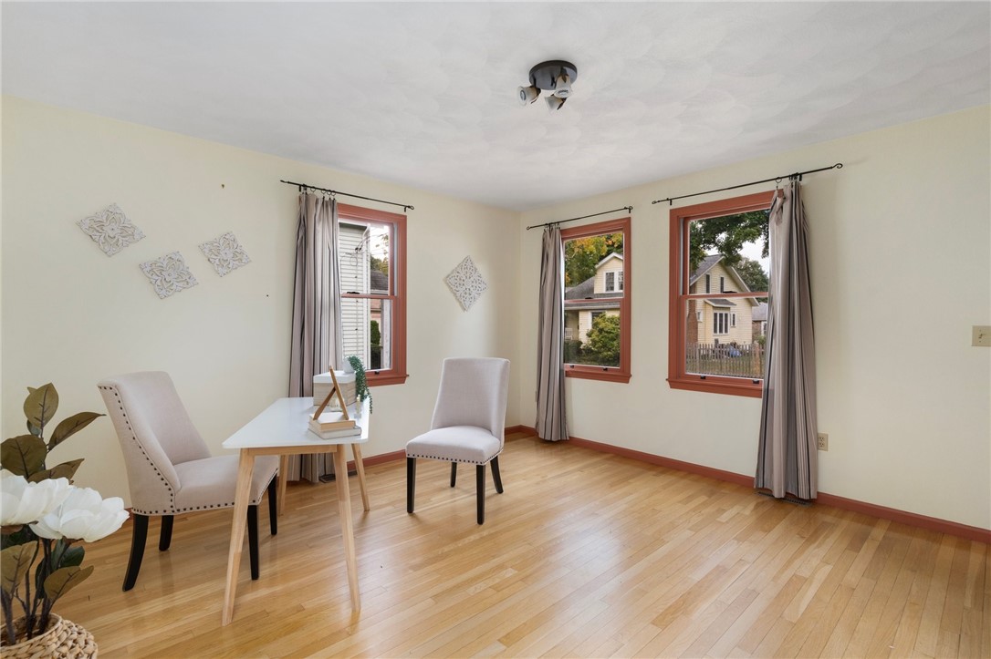 52 South Fair Street Warwick, RI 02888 - Photo 5 of 45