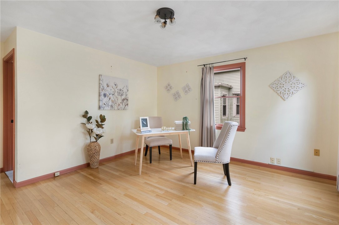 52 South Fair Street Warwick, RI 02888 - Photo 6 of 45