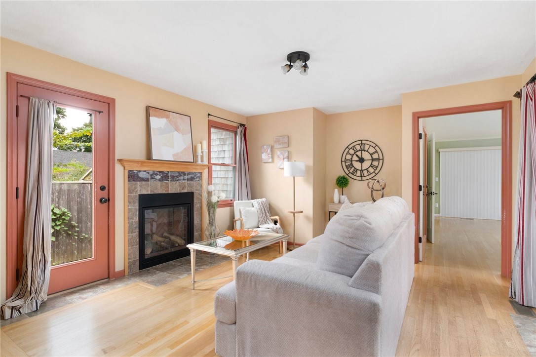 52 South Fair Street Warwick, RI 02888 - Photo 10 of 45