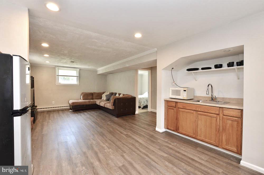 1305 East Jefferson Road Sterling, VA 20164 - Photo 25 of 34 Separate refrigerator, kitchenette, and laundry