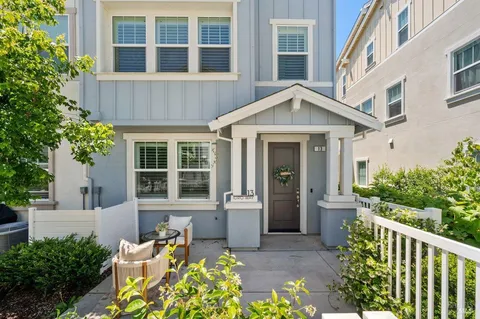 $950,000 | 13 Idro Way, Novato, CA 94945