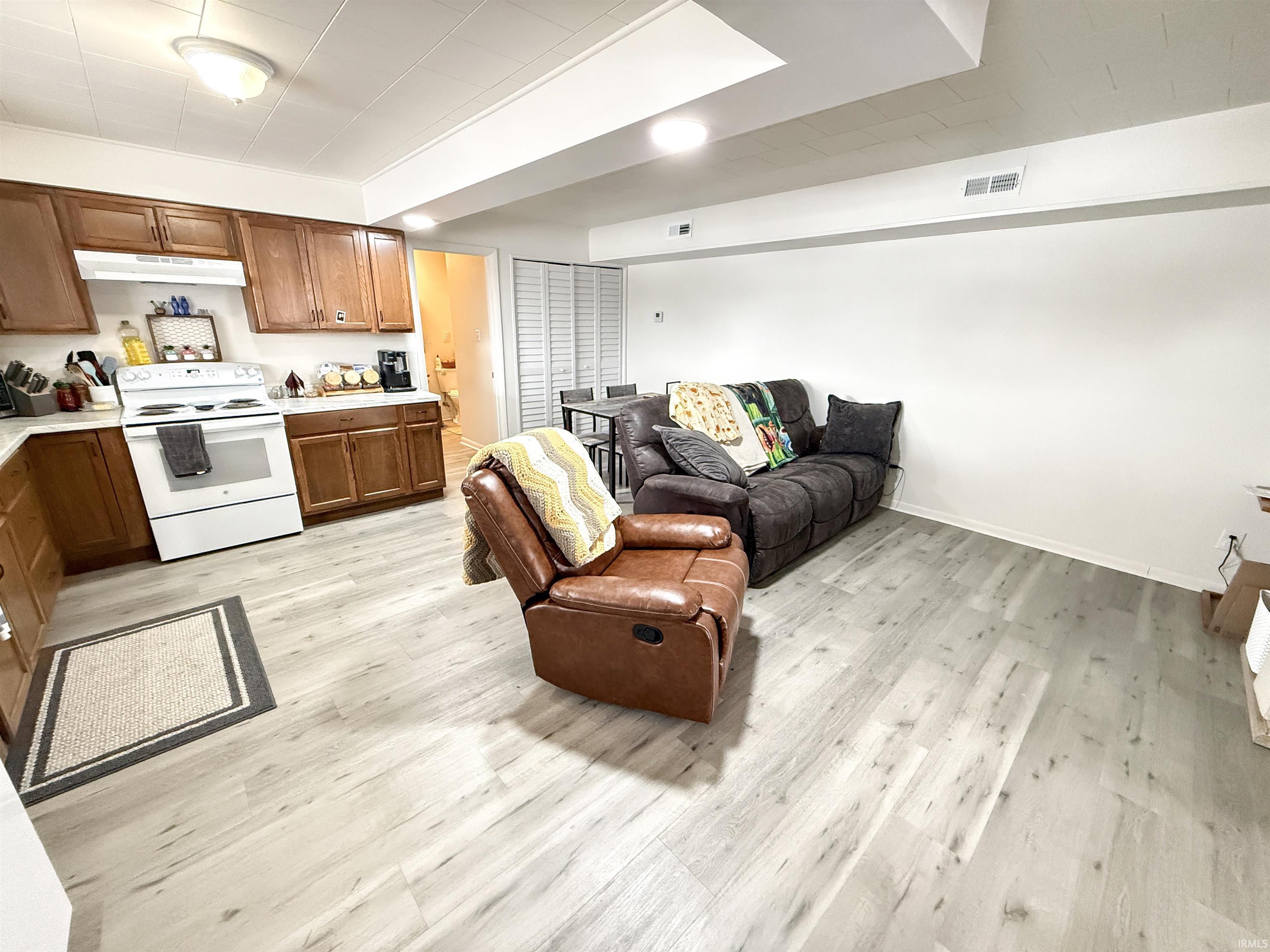 318 North Geiger Street Huntingburg, IN 47542 - Photo 13 of 26