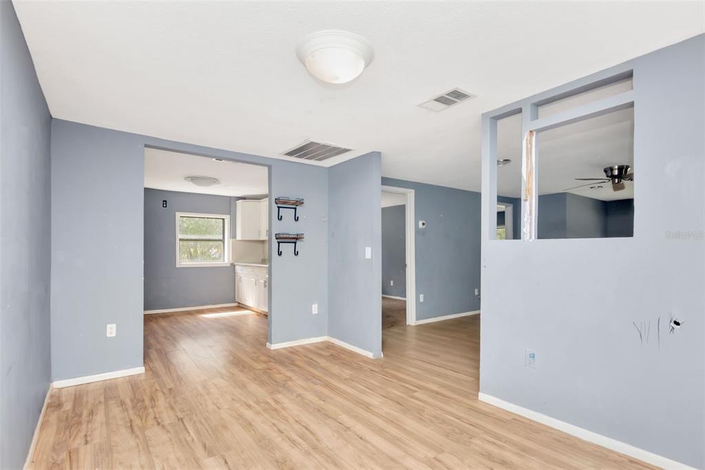 1009 Mercer Loop Plant City, FL 33567 - Photo 15 of 34