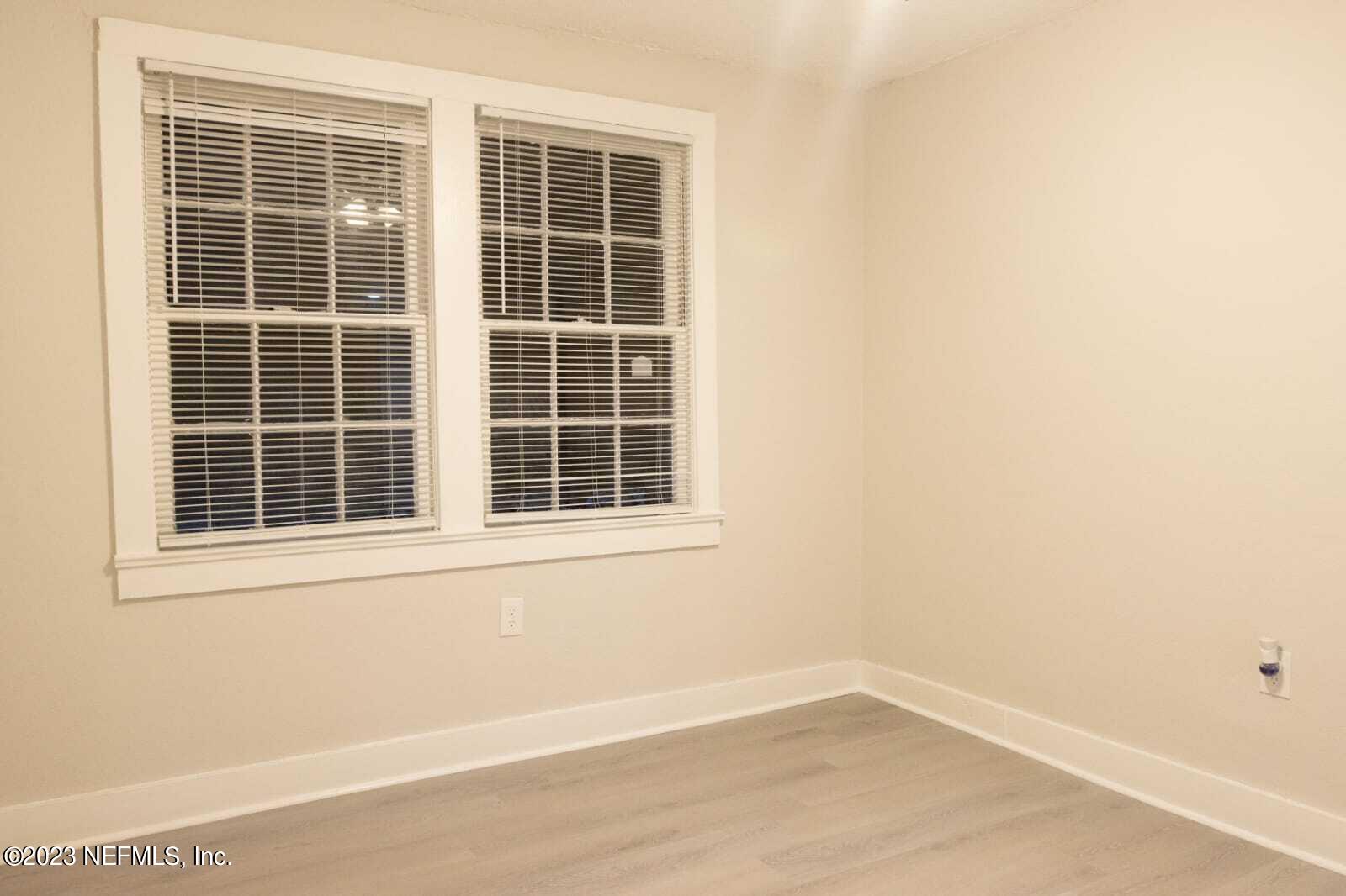 3910 Grant Road Jacksonville, FL 32207 - Photo 6 of 32 a view of a window in a big room