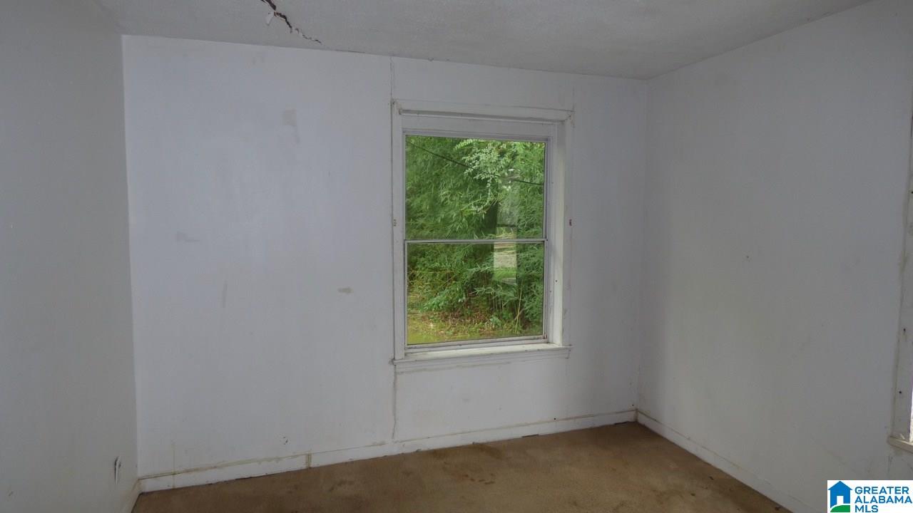 605 27th Street Southwest Birmingham, AL 35211 - Photo 6 of 7