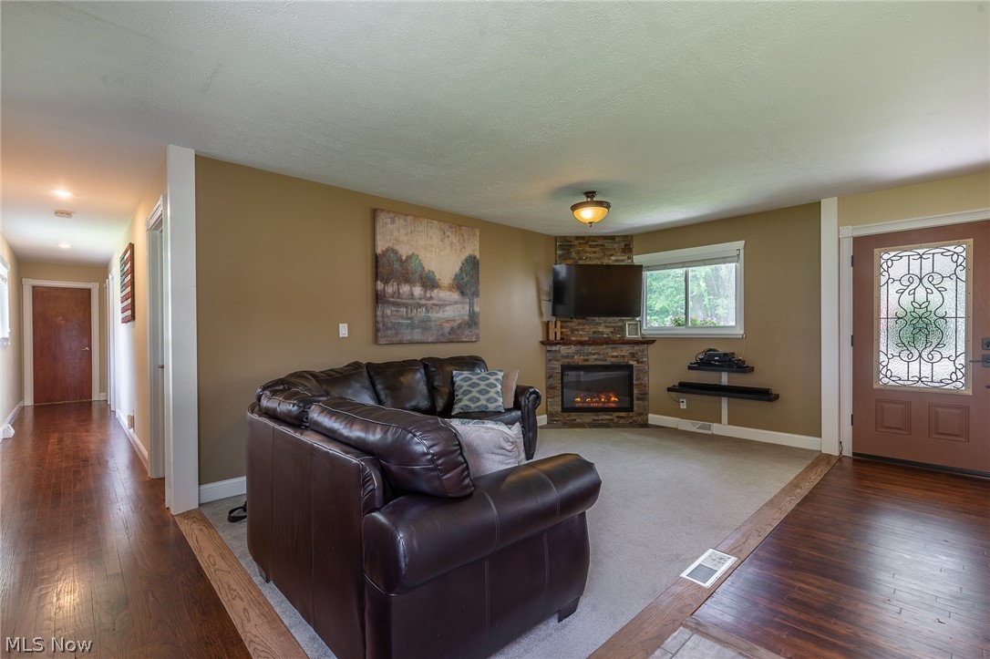 1928 Chapel Road Jefferson, OH 44047 - Photo 8 of 26 Gallery Image 8
