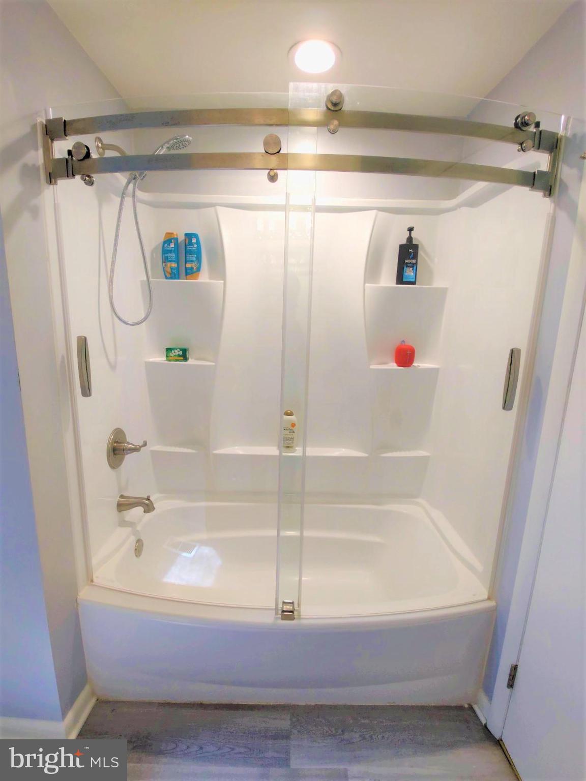 6019 Suzanne Road Waldorf, MD 20601 - Photo 10 of 20 MAB Shower