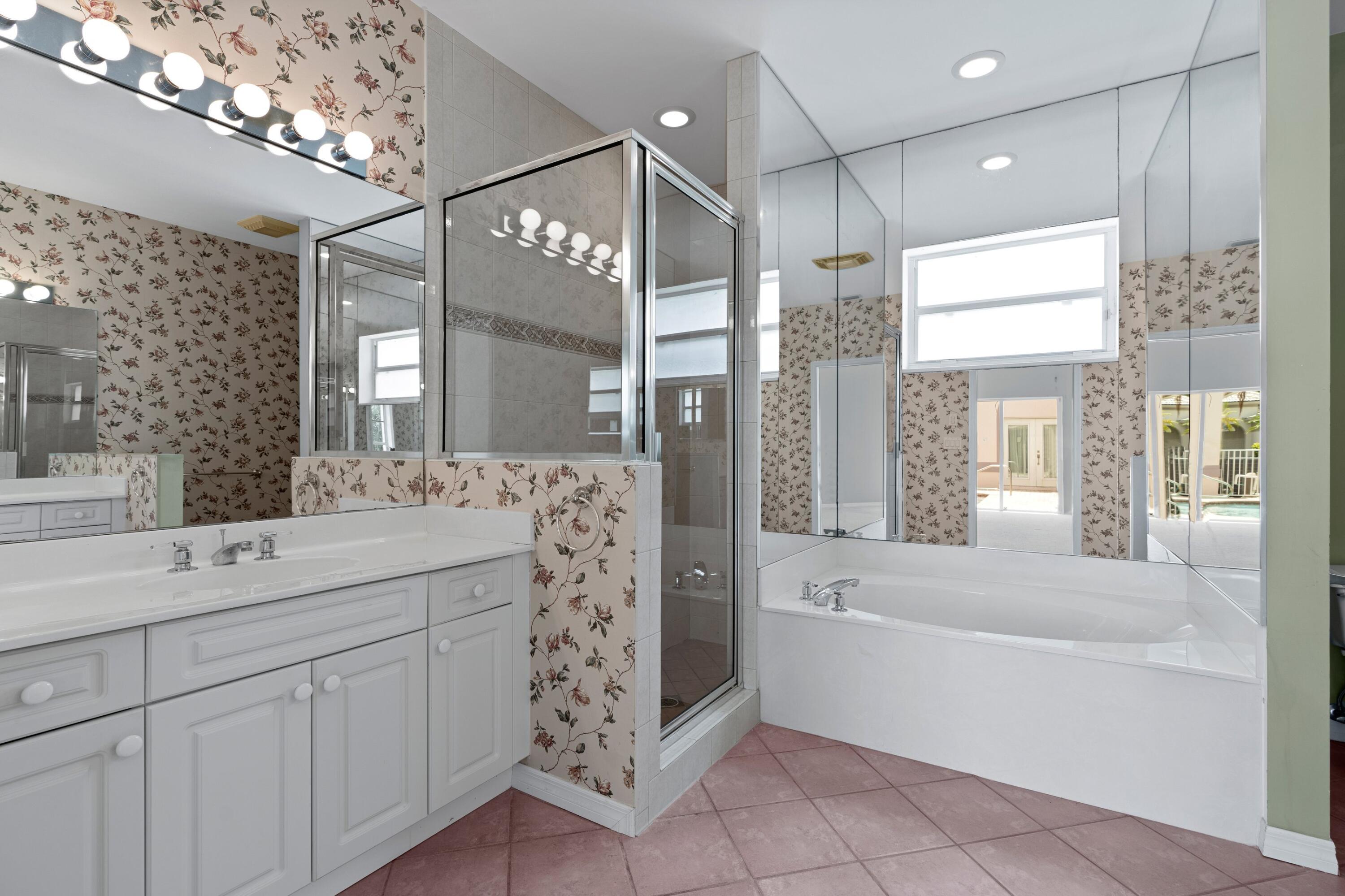 7041 Northwest Turtle Walk Boca Raton, FL 33487 - Photo 9 of 26 Master Bathroom