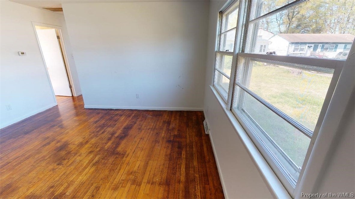 5105 Hazelwood Road Hampton, VA 23605 - Photo 5 of 49 Gallery Image 5