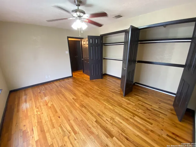 $800 | 211 Natalen Avenue, Unit 205, San Antonio, TX 78209