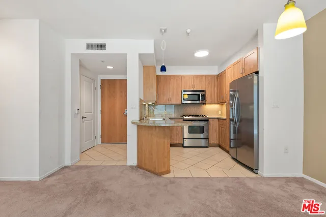 $419,000 | 267 San Pedro Street, Unit 211, Los Angeles, CA 90012